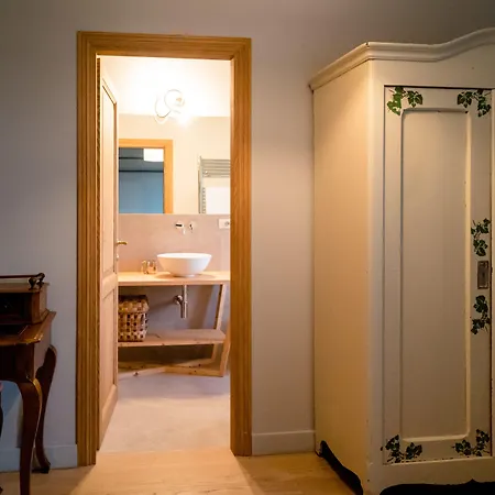 Bed & Breakfast Casanova Di Solaia 3*